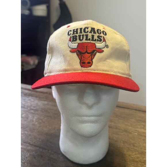 VTG 90s Starter Chicago Bulls The Natural 100% Wool SnapBack